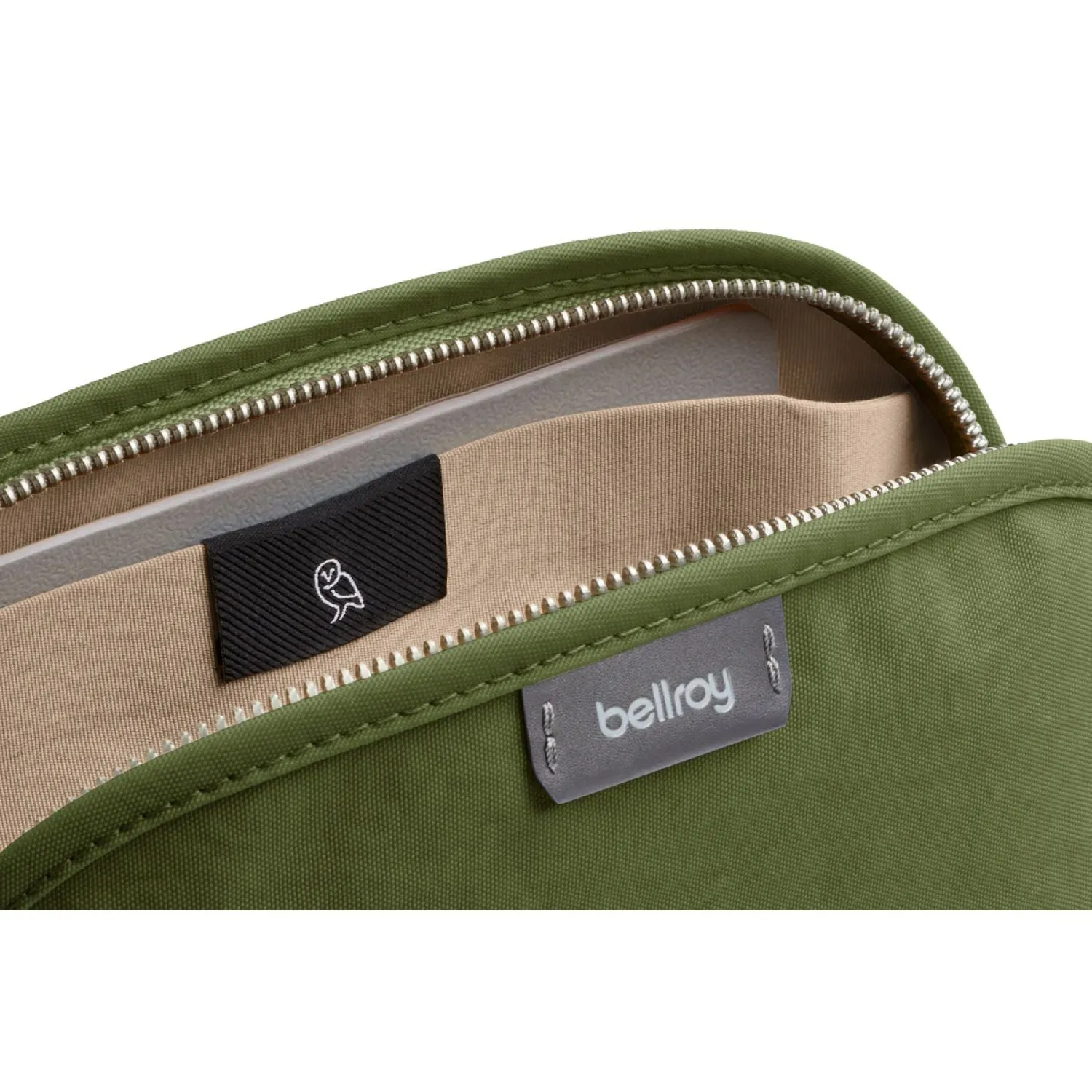 Bellroy Classic Pouch