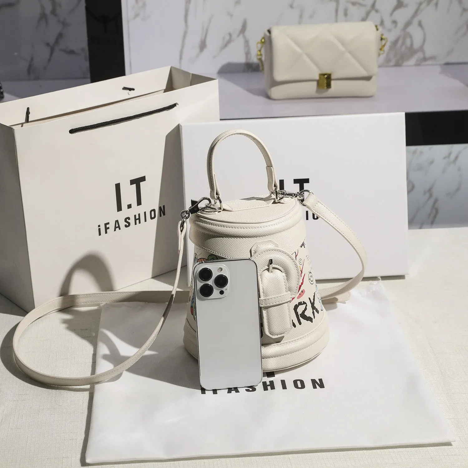 Women's Bag  New Trendy Women's Bags Versatile Fashion Graffiti Bucket Bag Contrast Color Handbag Shoulder Bag Messenger Bag